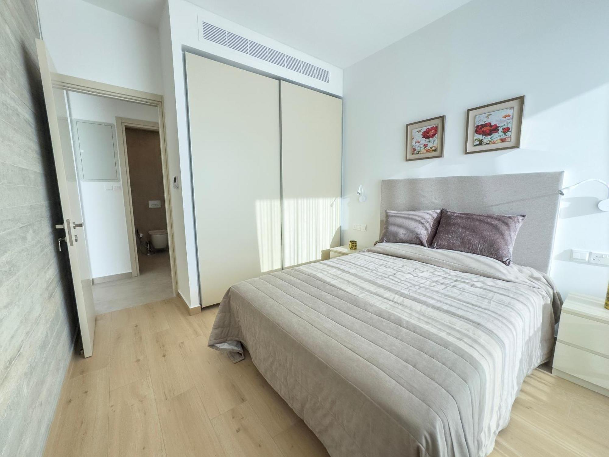 Malberry Park 303 - Modern 2 Bedroom With Pool, Gym, Jaccuzi *