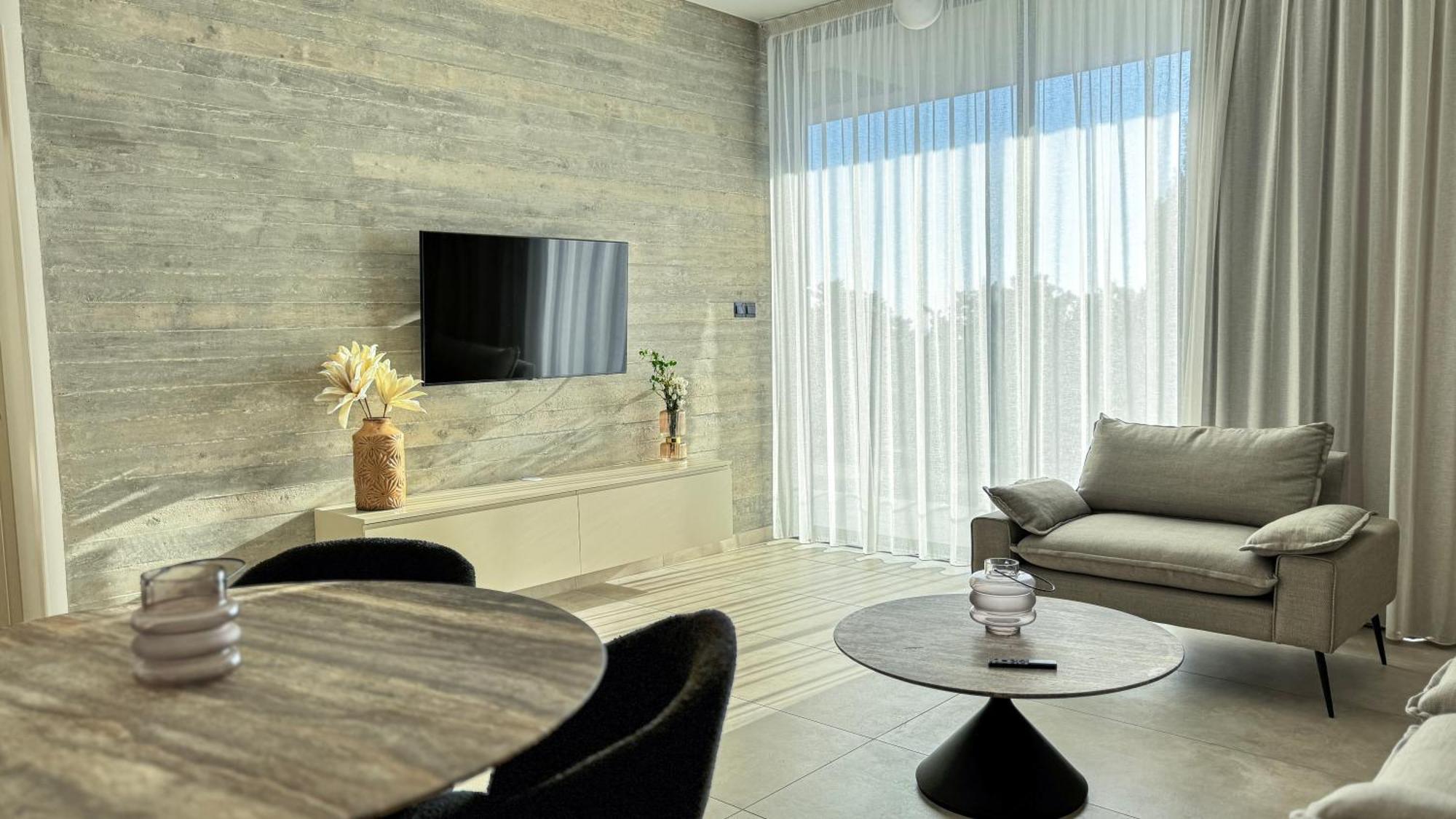 Apartment Malberry Park 303 - Modern 2 Bedroom With Pool, Gym, Jaccuzi