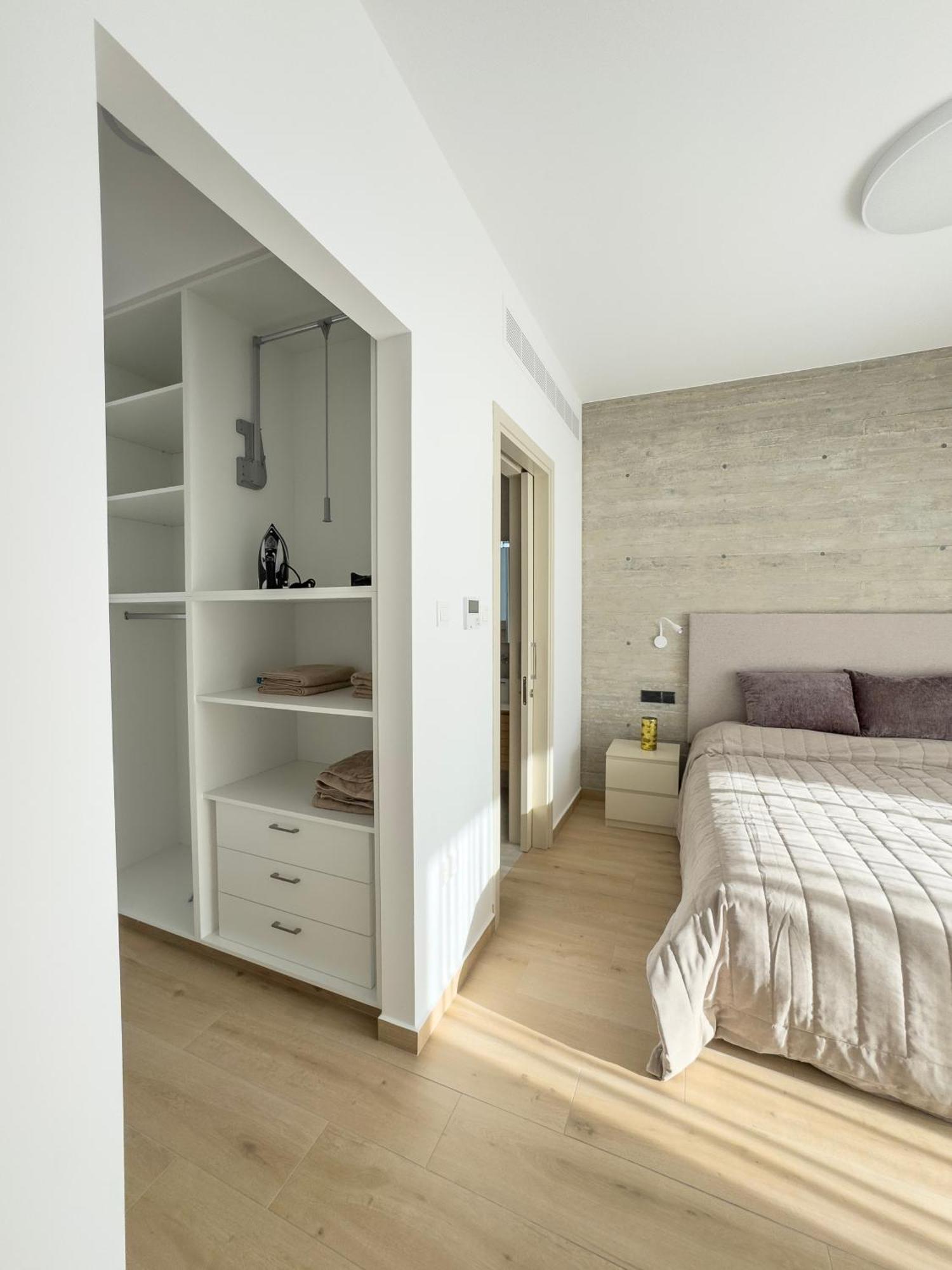 Malberry Park 303 - Modern 2 Bedroom With Pool, Gym, Jaccuzi Apartment Paphos